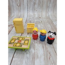 Vintage Fisher Price Little People Kitchen &amp; 3 little people Lot - $24.97