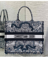2025WOMEN&#39;S canvas tote bag blue Plan de Paris Embroidery book tote high... - $180.00+