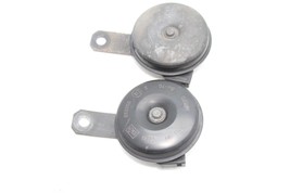 04-15 TOYOTA PRIUS HIGH & LOW TONE HORN SET PAIR E6029 image 2
