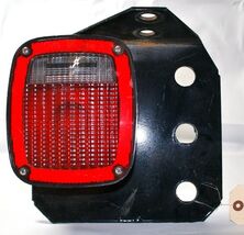 Freightliner 06-41414-004 Utility Light Bracket LH W/Lamp (Take-Off)679 - €63,55 EUR