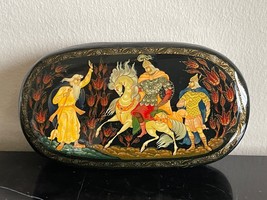 Fabulous Russian Hand Painted and Signed Lacquer Box - £76.62 GBP