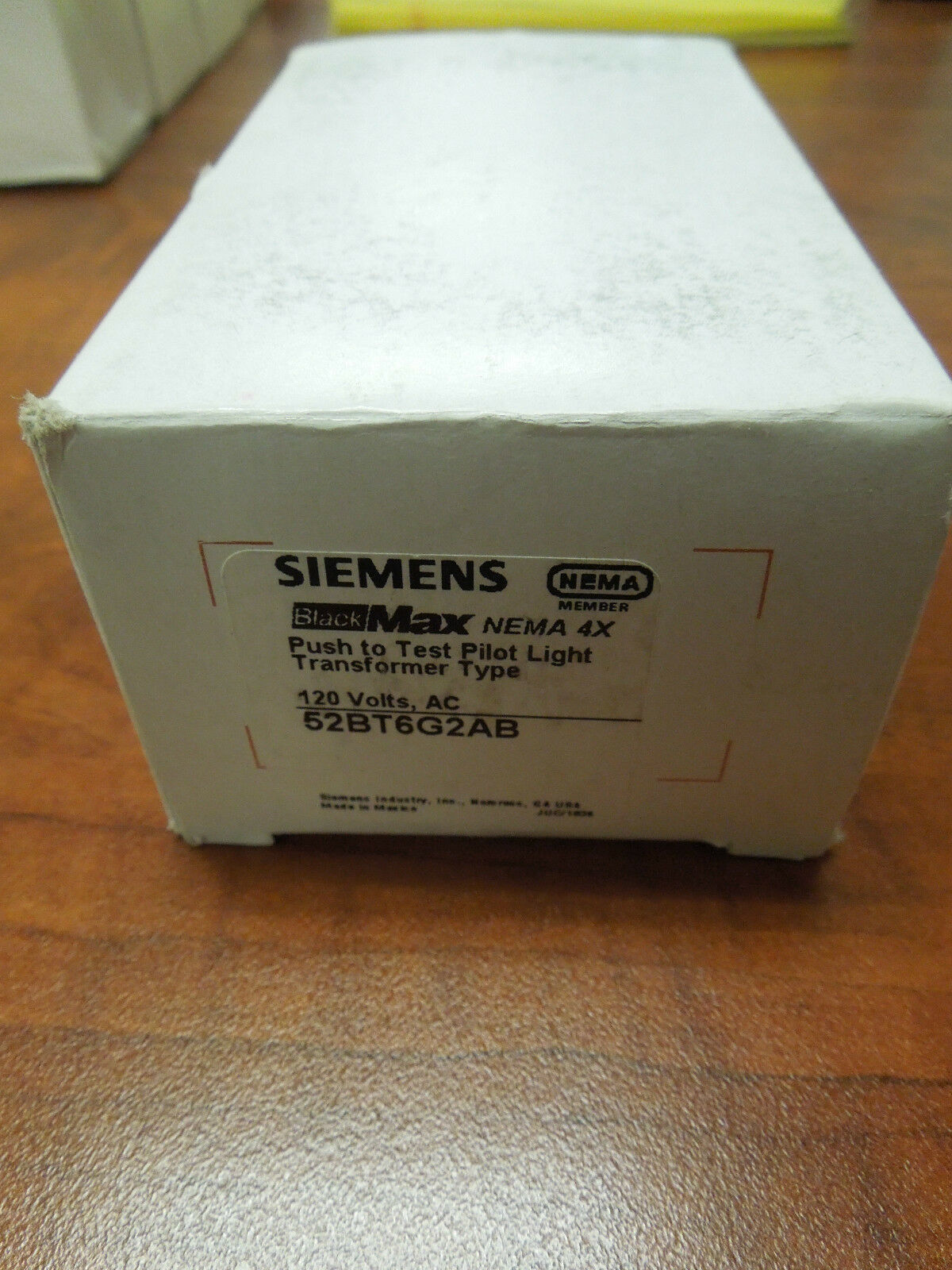 Siemens Black Max 52BT6G2AB 120V Transformer Type Red Push to Test Pilot... - $50.00