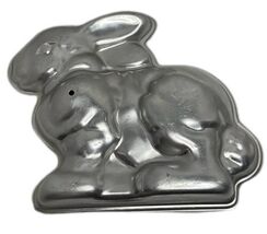 Aluminum Easter Bunny Rabbit Cake Pan Baking Mold 2-Piece 3D Nordic Ware - $12.60