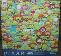 2021 Ceaco Disney Characters Toy Story Aliens 300 Piece Puzzle - Complete - £7.72 GBP