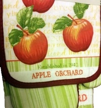APPLE ORCHARD KITCHEN SET 3pc Towel Mitt Potholder Red Green Apples Linens image 3