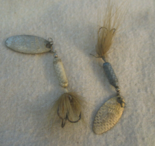 2 Old Vintage Fly Fishing FEATHERS ROOSTER TAIL Topwater fishing Lures - £11.46 GBP