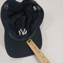 MLB New York Yankees Men's Black Hat Cap Back Strap With Buckle image 3