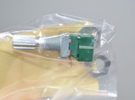 NEW Kenwood R05-3437-05 Volume Pot On Off Control TK-802R - $14.84