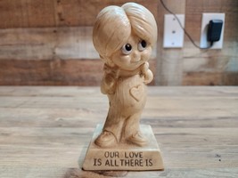 R&amp;W Berries Co #9011 &quot;Our Love Is All There Is&quot; Figurine Statue - Vintage 1971 - £9.95 GBP