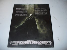Batman Begins The Official Movie Guide Soft Cover Paperback 2005 - £5.45 GBP