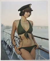 Catherine Bell Autographed Glossy 8x10 Photo - £41.81 GBP