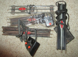 Vintage (4) TRACK  Lionel Train (2) Controllers NON Functioning/UNTESTED - $24.57