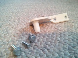 Model #79577314600 Kenmore refrigerator Freezer Right Door Hinge - $54.99