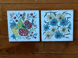 Vintage Lot of Wheeling Blue &amp; Mustard Flowers &amp; Red Green Abstract Berr... - £9.02 GBP