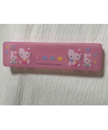 Hello Kitty Retro Pencil Case Skeleton Pink - $434.68 MXN