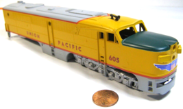 Athearn HO Model RR Diesel Locomotive Shell w/Chassis &amp; 1 Truck UP 605 S21 - £15.92 GBP