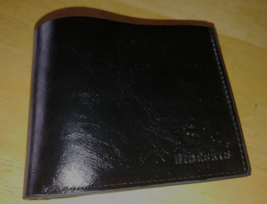 Hide Skin Men&#39;s Black Leather Rfid WALLET-NWOT-ZIP POCKET-3 SLOTS/LICENSE Window - £31.03 GBP