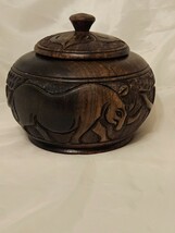 Vintage African Hand Carved Ebony Wood Bowl - $445.14 MXN