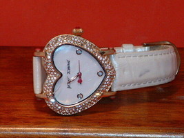 Pre-Owned Betsy Johnson Rhinestone BJ 00253 Analog Watch - £20.57 GBP