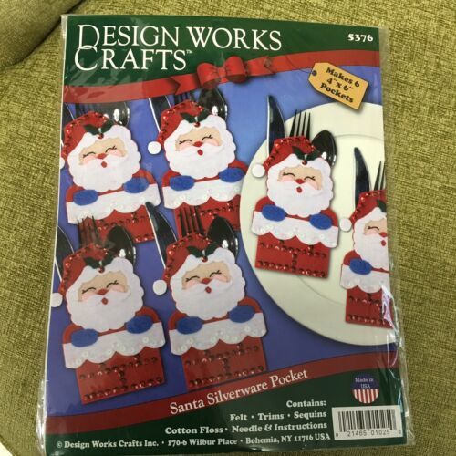 Design Works Crafts 5376 Felt Kit Santa Silverware Pocket Dining Table USA Made - $14.86
