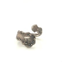 Vintage Sterling Signed Gorham British Repousse Carved Floral Wrapped Ring 5 1/2 - £29.46 GBP