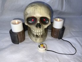 2007 Gemmy Fright Lights Skull Sensor Spooky Haunted House Prop Rare Candle - £31.72 GBP
