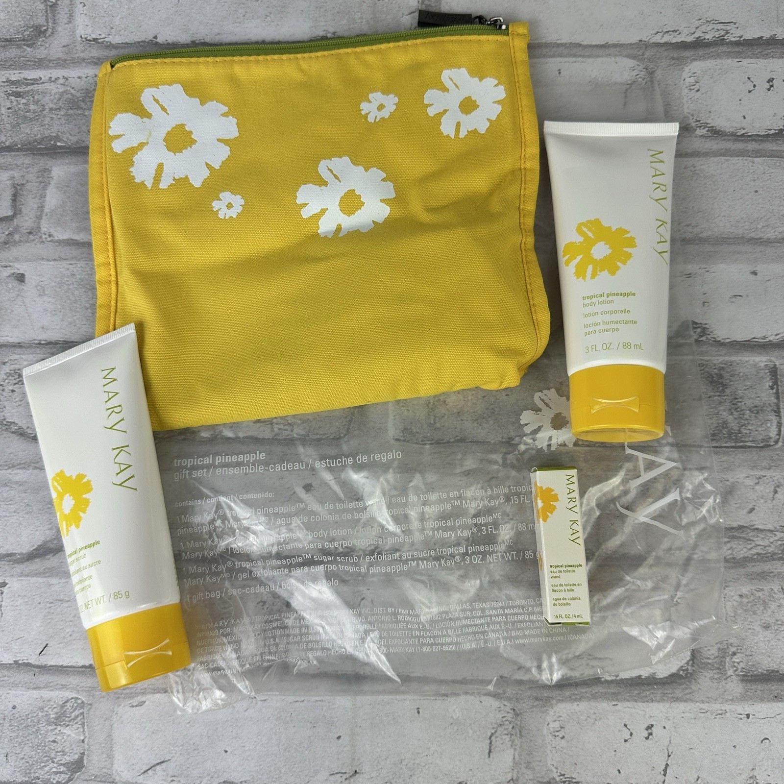 Mary Kay Tropical Pineapple 4 Pc Set Body Lotion/Sugar Scrub/Eau De Toil... - $18.59