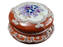 c1890 Nippon Moriage Trinket Box 2.25&quot; wide x 1.5&quot; tall - £44.97 GBP