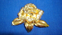 Pin Avon ROSE PASSION - Brooch Goldtone & Rhinestones Circa 1995 (New Old Stock) - $22.72