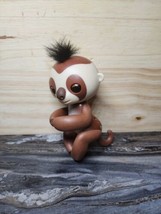 AUTHENTIC WowWee Fingerlings KINGSLEY Interactive Toy BROWN  Baby Sloth ... - £4.72 GBP