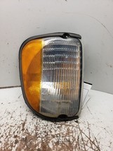 Passenger Corner/Park Light Fits 92-00 FORD E150 VAN 1067545 - $27.72