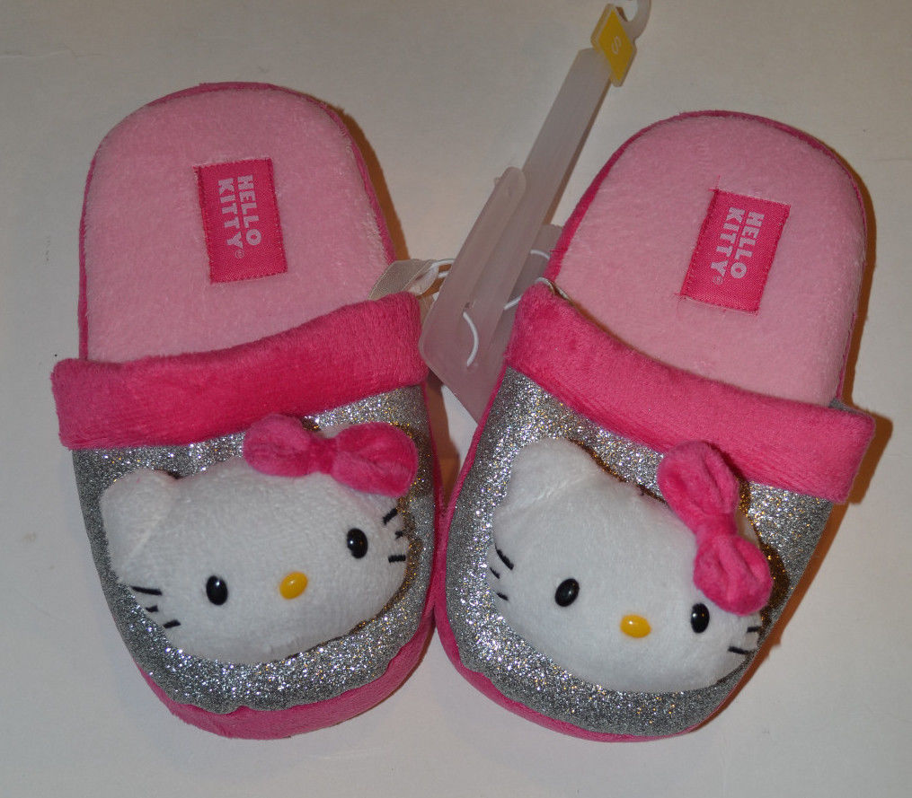 Hello Kitty Girls Slippers Size 13/1 or 2/3  NWT - £10.99 GBP