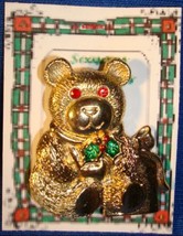 Christmas PIN #0266 VTG Gerrys Bear Goldtone w/Red Crystal/Rhinestone Ey... - $19.75