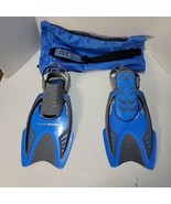 US Divers  Blue Flippers Size S/M (M1-3, W2-4) With Bag - $16.64 CAD