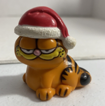 Vintage 1978-81 Plastic Garfield Cat W/Santa Hat Figurine - £7.84 GBP