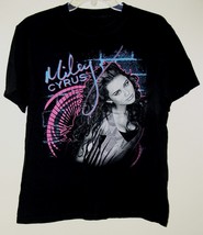 Miley Cyrus Concert Tour T Shirt Vintage 2009 Wonderworld Tour - $39.99