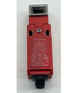 Allen-Bradley 440K-C21088 SER.B Cadet 3 Safety Switch, 240V 10A  - $979.06 MXN