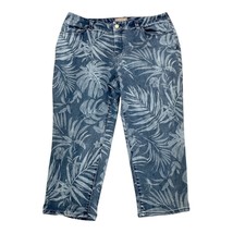 Size 2 Chico&#39;s Tropical Floral Monstera Palm Tree Capri Jeans - $14.85