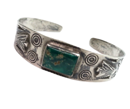 Vintage Hand Stamped Sterling Silver Turquoise Cuff Bracelet Southwest Arrows - £158.23 GBP