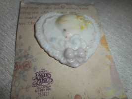 1993 Precious Moments Remembering You Mother Heart Brooch Pin Enesco Porcelain - £7.76 GBP