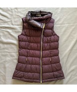 EUC Women’s Athleta Asymmetrical Down Vest Size XS - $916.54 MXN