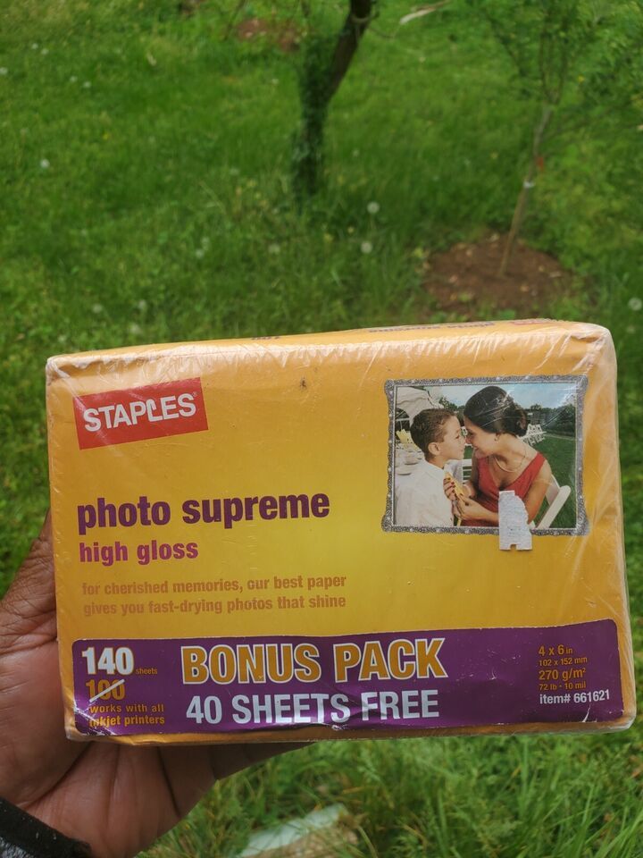 [NEW] Staples Photo Supreme High Gloss 4x6&quot; 140 Sheets (518981) - $12.19