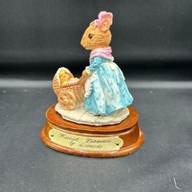 Vtg Harriet Dormouse Figurine Little Nook Village LN-06 Leonardo Mouse Baby Carr - $7.85