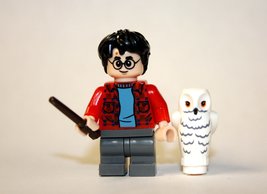 Harry Potter Red Shirt Minifigure Custom - £5.10 GBP