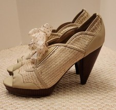 Anthropologie Poetic License London Stuck On You Peep Toe Chunky Heels Size 9M - £30.37 GBP