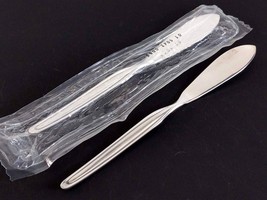 WMF WMF88 2 Flat Handle Butter Knives 7&quot; MCM German Silverplate Flatware - $15.84