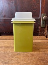 Vintage Avocado Green Clear Lid Pickle Keeper Tupperware 3 piece set - £11.86 GBP