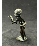 Antique Shanti African Miniature Figure Man With Stick Bronze Kenya  - $724.26 MXN