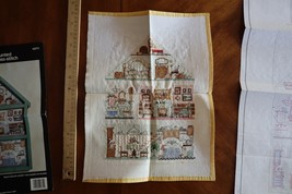 Finished Cross Stitch 1994 Bucilla Doll House Hutch 9&quot;x12&quot; FABRIC ONLY N... - $443.79 MXN
