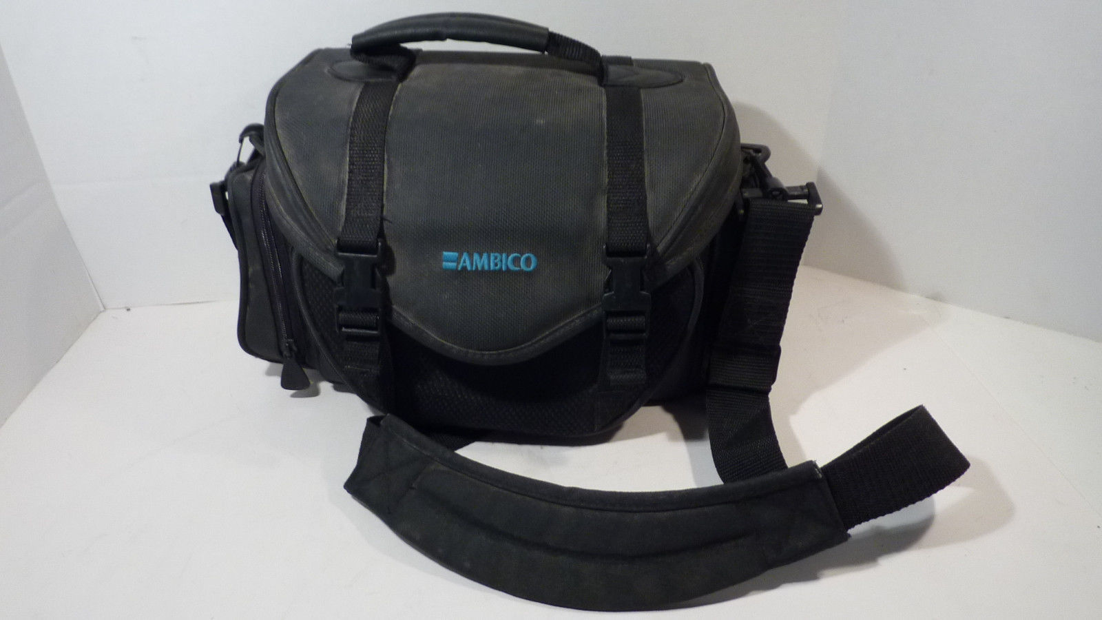 Ambico Large Camera Camcorder Carrying Case Bag Shoulder Strap Pockets 12x7x7.5 - $22.80